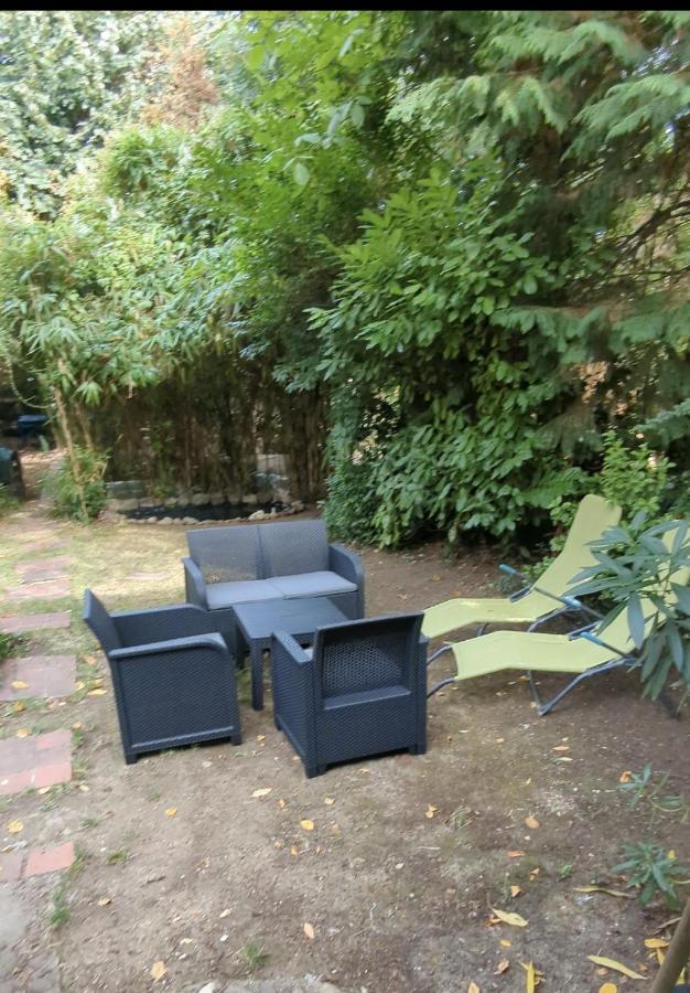 Appartement Rez De Jardin De Maison Avec Grand Jardin Exclusif *