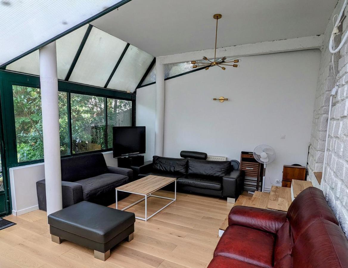 Apartment Rez De Jardin De Maison Avec Grand Jardin Exclusif *